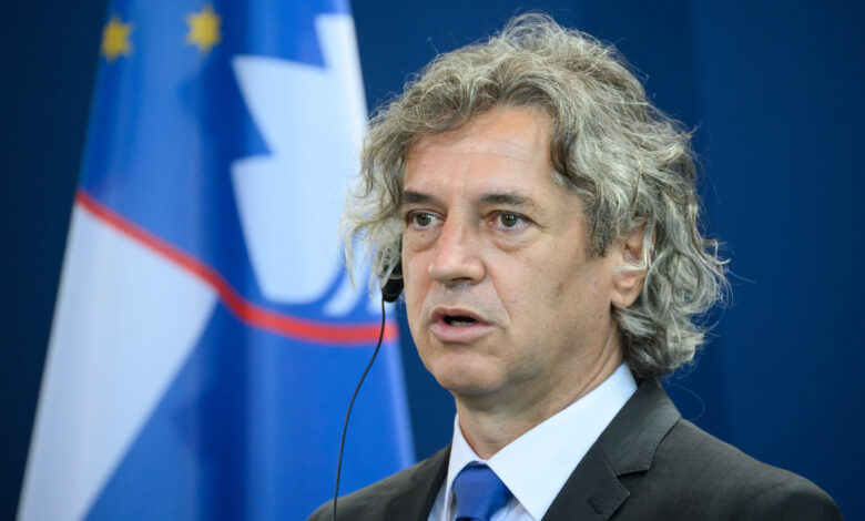 Прем'єр Словенії: для розгляду вступу України в НАТО необхідно знайти "правильний шлях і момент" 
