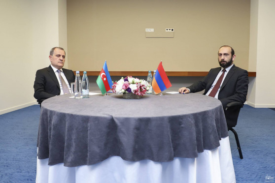  Глави МЗС Азербайджану та Вірменії провели перемовини у Женеві 