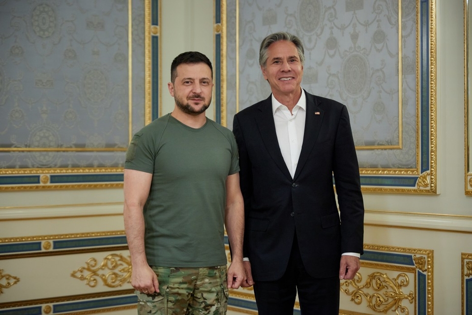  Зеленський вручив Блінкену орден 