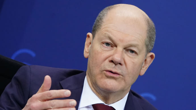  Шольц у розмові із Зеленським підтвердив схвалення 5 млрд євро макрофіну 