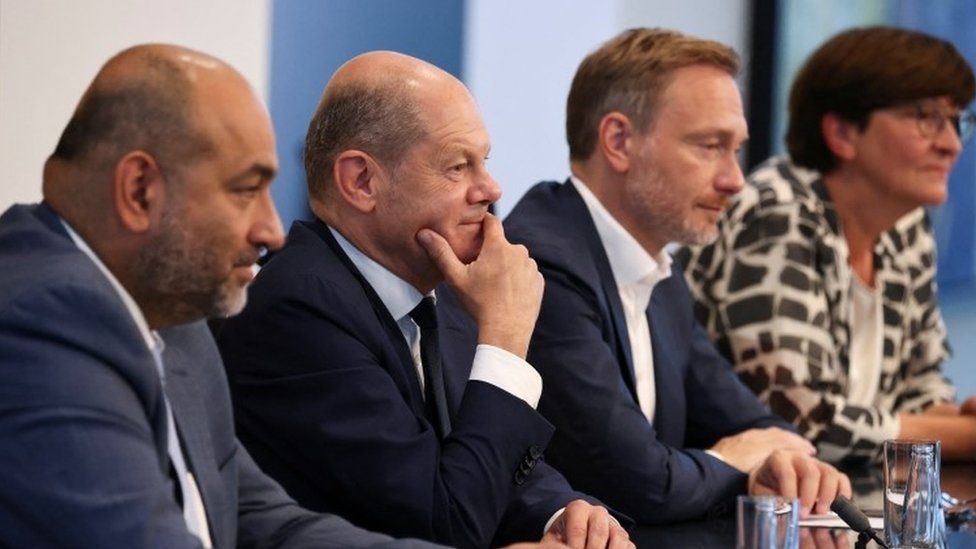  Німеччина оголосила пакет заходів на 65 млрд євро для стримування цін на електроенергію 