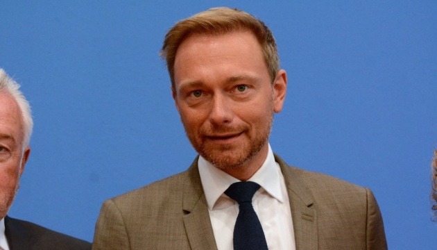  Українці мають самі визначати умови перемир’я - глава мінфіну Німеччини 