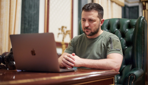  Україна потребує підтримки духовних лідерів: Зеленський поговорив із Папою Римським 