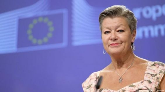  До Києва прибула єврокомісарка з питань внутрішніх справ 