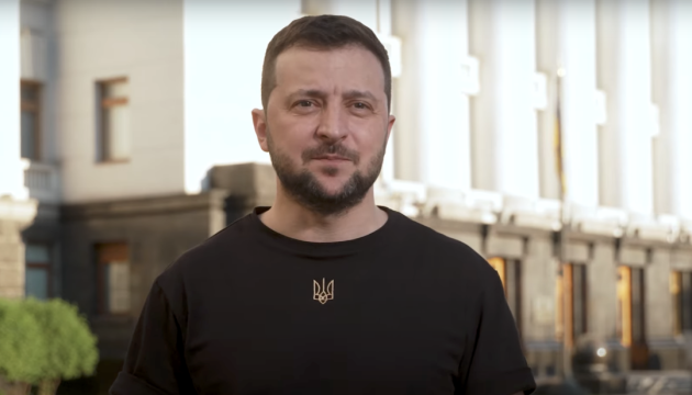  Зеленський подякував Байдену: Разом стоїмо на захисті цінностей свободи 