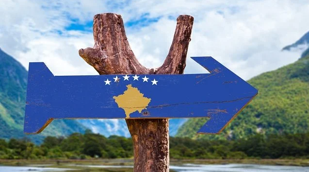  Уряд Косова на місяць відклав рішення щодо посвідчень особи і номерів авто для косовських сербів 