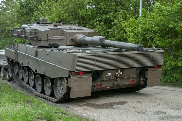  Іспанія готова передати Україні танки Leopard 2A4 та БТР M113 - ЗМІ 