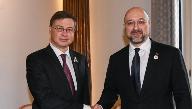  У Лугано Шмигаль і віцепрезидент Єврокомісії Домбровскіс обговорили торгівлю з ЄС 