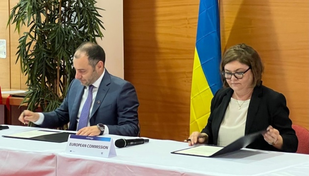  Україна та ЄС підписали угоду про вантажні перевезення автотранспортом 