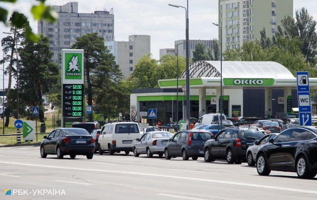  Искусственно завышали цены. В Киеве всего за месяц оштрафовали 33 АЗС 