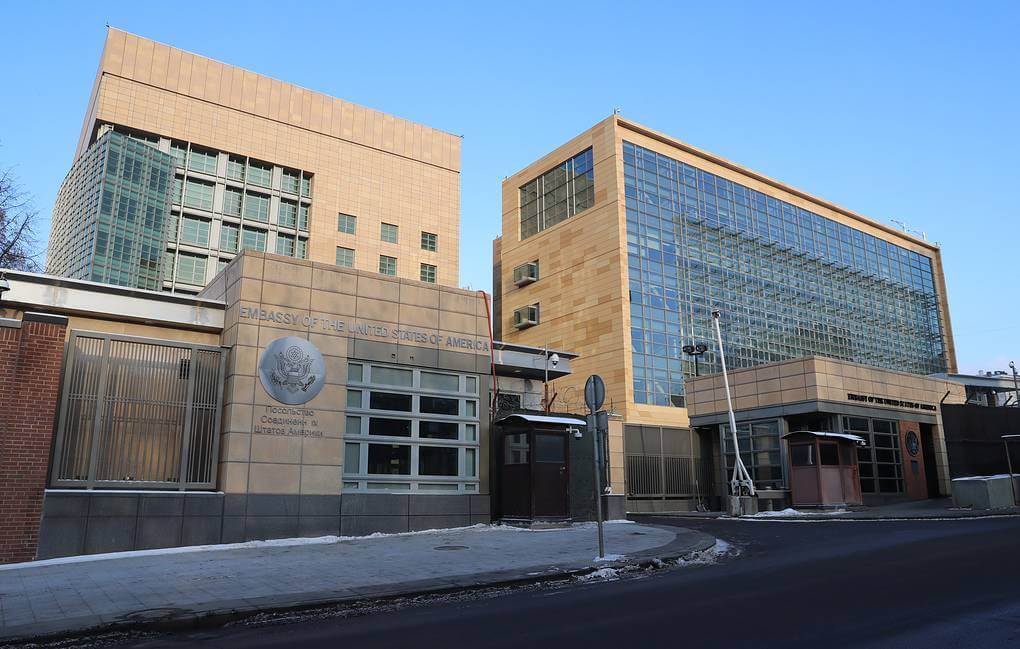  У Москві придумали відповідь на перейменування в країнах Заходу вулиць з посольствами РФ 