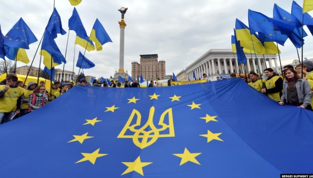  Франція виступає за швидку процедуру отримання Україною статусу кандидата в ЄС 