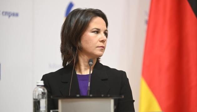  «Зерновою війною» путін намагається роз’єднати світ - Бербок 