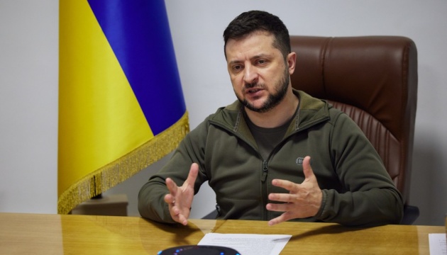  Зеленський обговорив із Шольцом ситуацію на фронті та продовження тиску на росію 