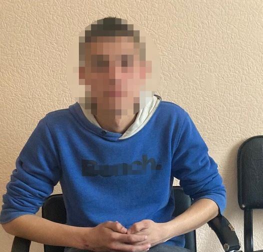  Столичний суд призначив молодику покарання за ножове поранення місцевого мешканця 