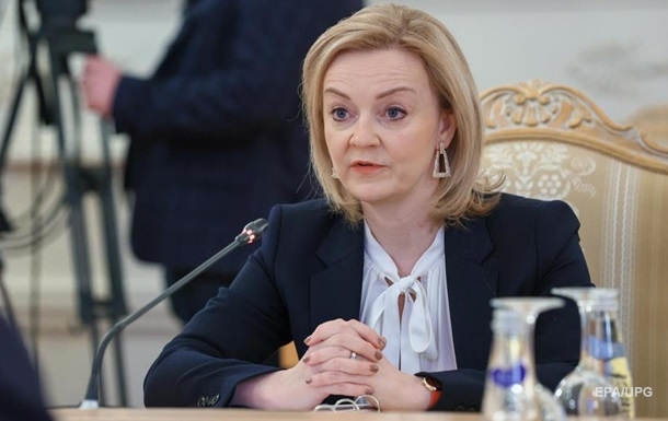  В МИД Британии назвали "весьма вероятным" вторжение РФ в Украину 