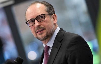  Глава МИД Австрии раскритиковал вывод сотрудников посольств из Украины 