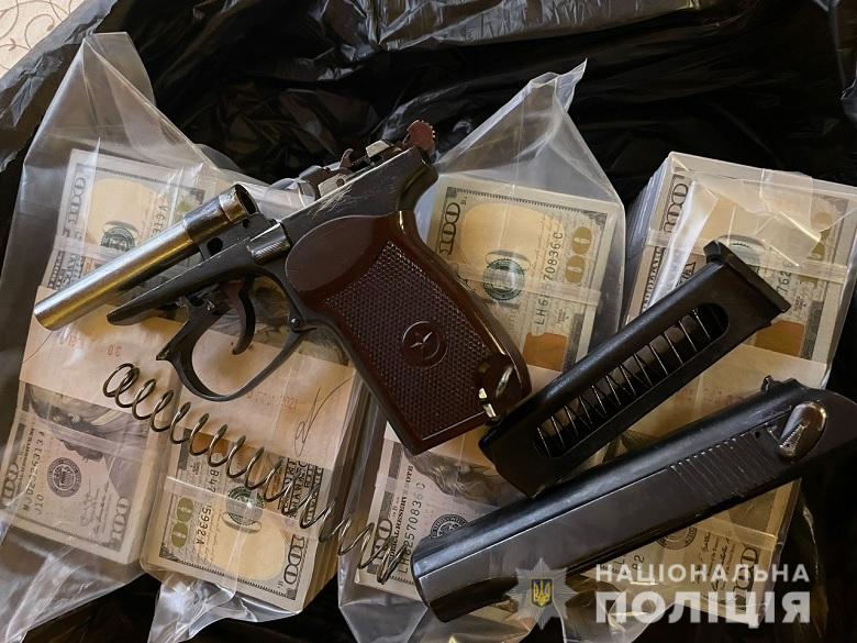  У Києві правоохоронці припинили схеми незаконного ввезення підакцизних товарів вартістю понад 500 тисяч гривень 