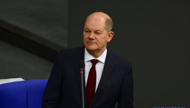  Канцер ФРН Олаф Шольц під час візиту в Україну в понеділок хоче засвідчити підтримку з боку Берліна 