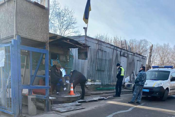  На сміттєвому полігоні в Києві сталася стрілянина, є поранений 
