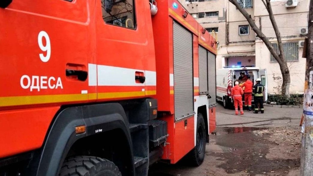  Спасали бабушку с коронавирусом: в Одессе первоклассник потерял маму и деда в пожаре 