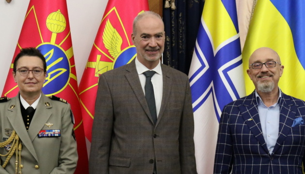  Резніков зустрівся з послом Франції 