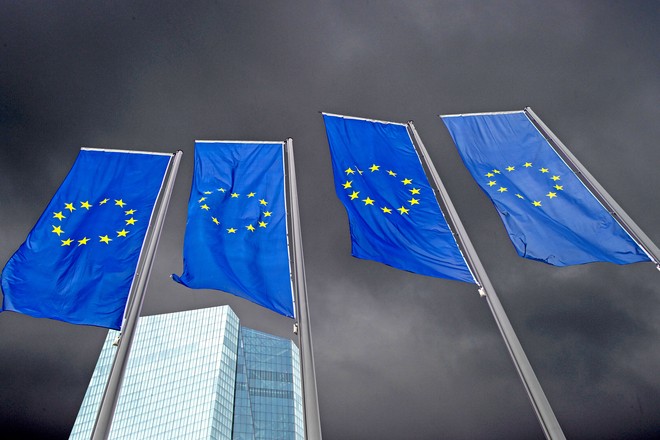  ЕЦБ прогнозирует падение ВВП еврозоны в 2020 году на 8,7% 