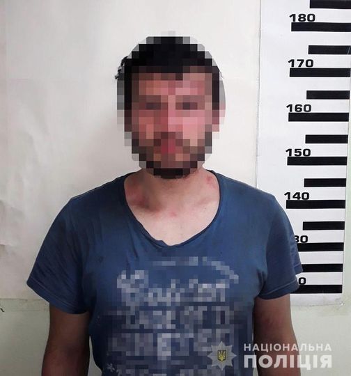 У Києві на кладовищі зарізали людину  