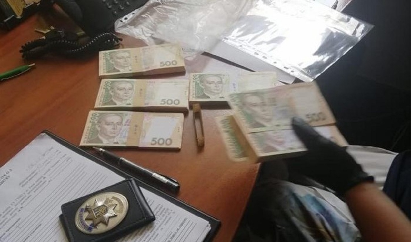  В Киеве на крупной взятке поймали топ-сотрудника университета 
