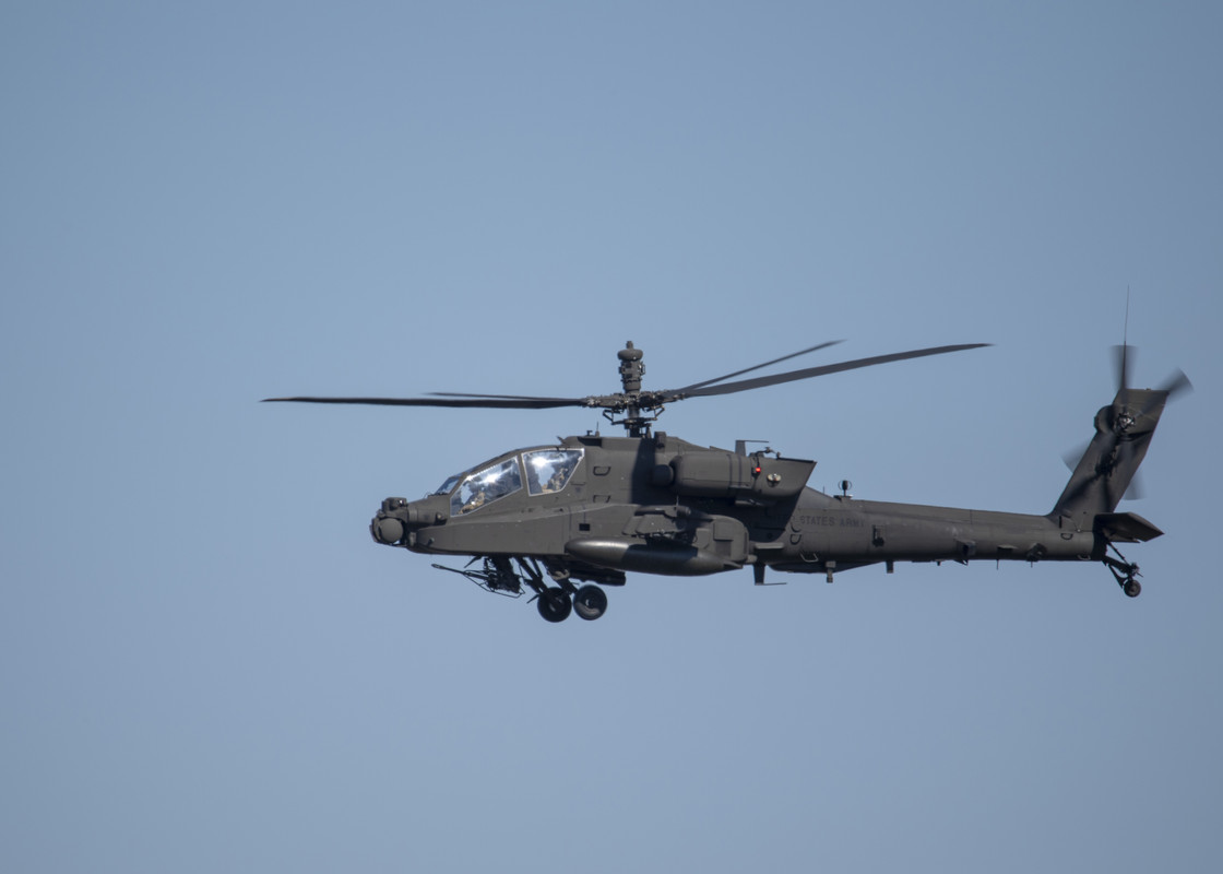  Boeing начала поставки новейшей версии вертолета AH-64 Apache 