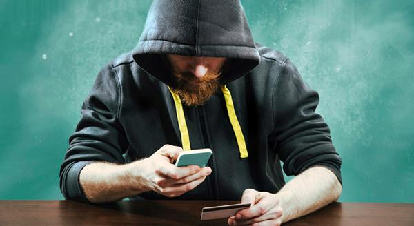  Шахраї видурили у 70-річної мешканки Тернопіля майже 100 000 гривень  