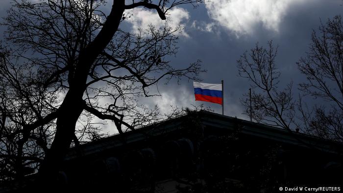  Спецслужбы РФ планировали взорвать боеприпасы не в 2014 году в Чехии, а позже и в Болгарии - министр 