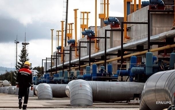  Газовые хранилища Украины заполнены наполовину 