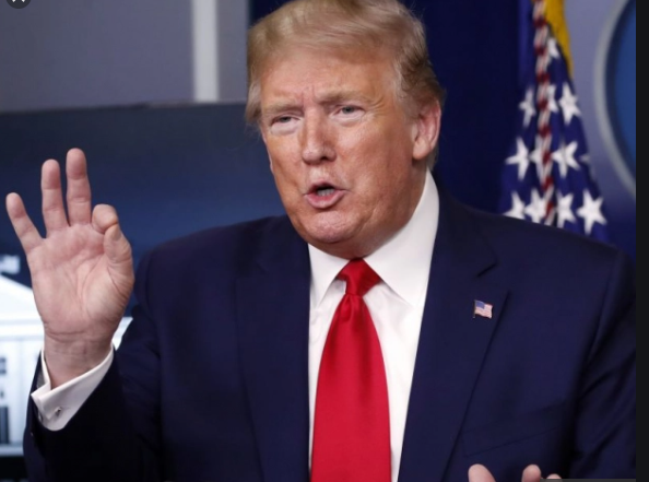  Трамп подписал указ об остановке выдачи грин-карт в США   