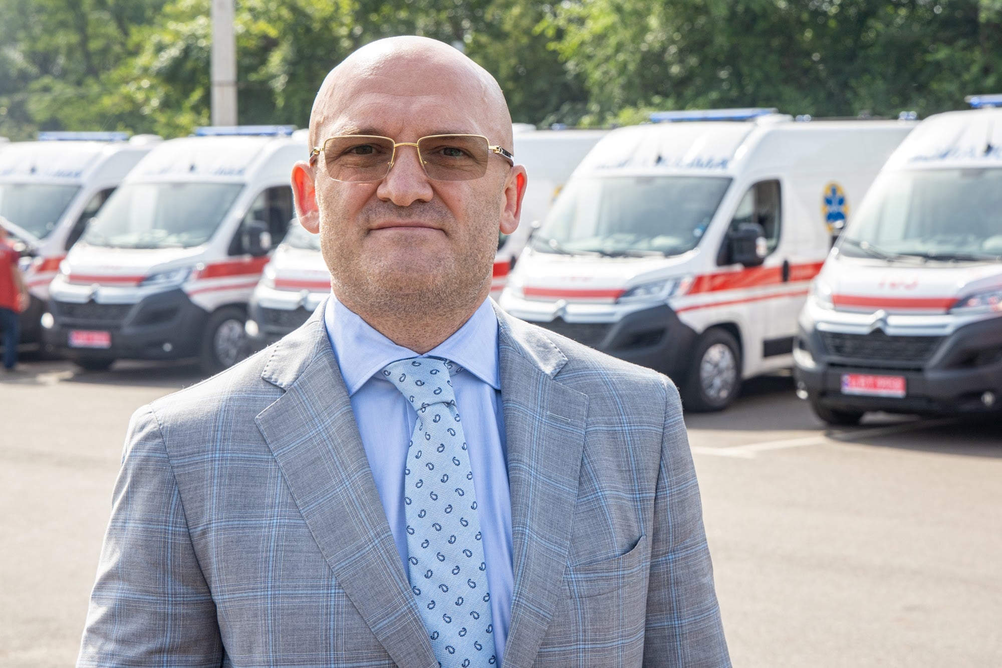  Криворізька станція екстреної медичної допомоги отримала нові автівки. Це 21 французький Citroen Jump 