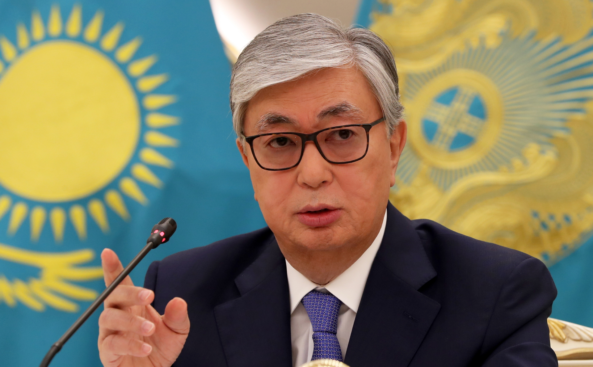  Президент Казахстана потребовал от правительства предложений по возврату карантина 