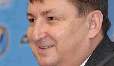 Як екс-податківець Брезвін розвалив український хокей та хоче знову злочинним шляхом потрапити до посаду 