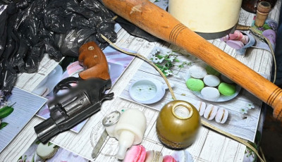 На Полтавщині поліція вилучила у місцевого мешканця наркотичні речовини, зброю та боєприпаси