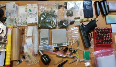Київські оперативники викрили двох наркозбувачів