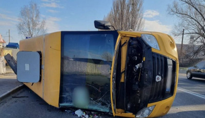 У Вишневому перевернулась маршрутка: п’ять пасажирів забрала «швидка»