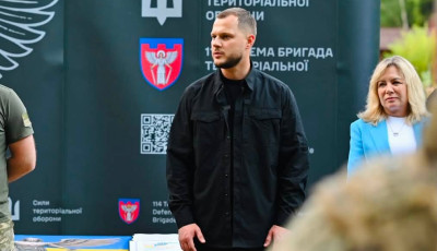 Микола Калашник: Київщина передала 15 новеньких пікапів для 114-ї бригади ТрО