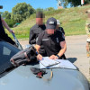 Хотів утекти зі служби за $3 тисячі: ДБР викрило прикордонника та його спільника