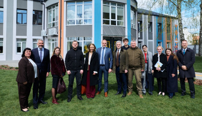 Микола Калашник: У Гостомелі відкрили відновлену початкову школу