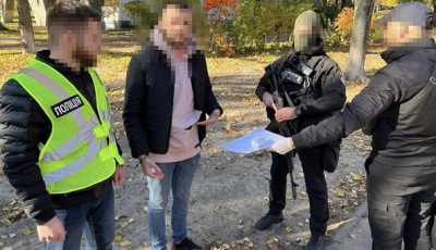 Київські правоохоронці вилучили у наркоділків товару на 40 тисяч доларів США