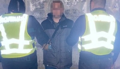 Оперативники затримали 17-річного парубка за вчинення розбійного нападу на столичному Подолі