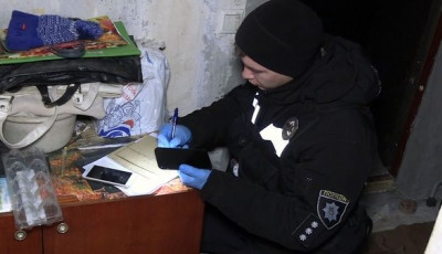 Слідчі поліції Києва повідомили про підозру чоловіку, який вбив свого сина