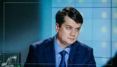Про дискусії з Зеленським, депутатський «спам» і президентські амбіції: інтерв’ю з Дмитром Разумковим