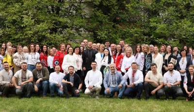 Привітання начальника Київської ОВА Миколи Калашника з Днем вишиванки!