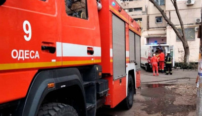 Спасали бабушку с коронавирусом: в Одессе первоклассник потерял маму и деда в пожаре