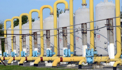 Украинские газовые хранилища заполнены меньше чем на половину
